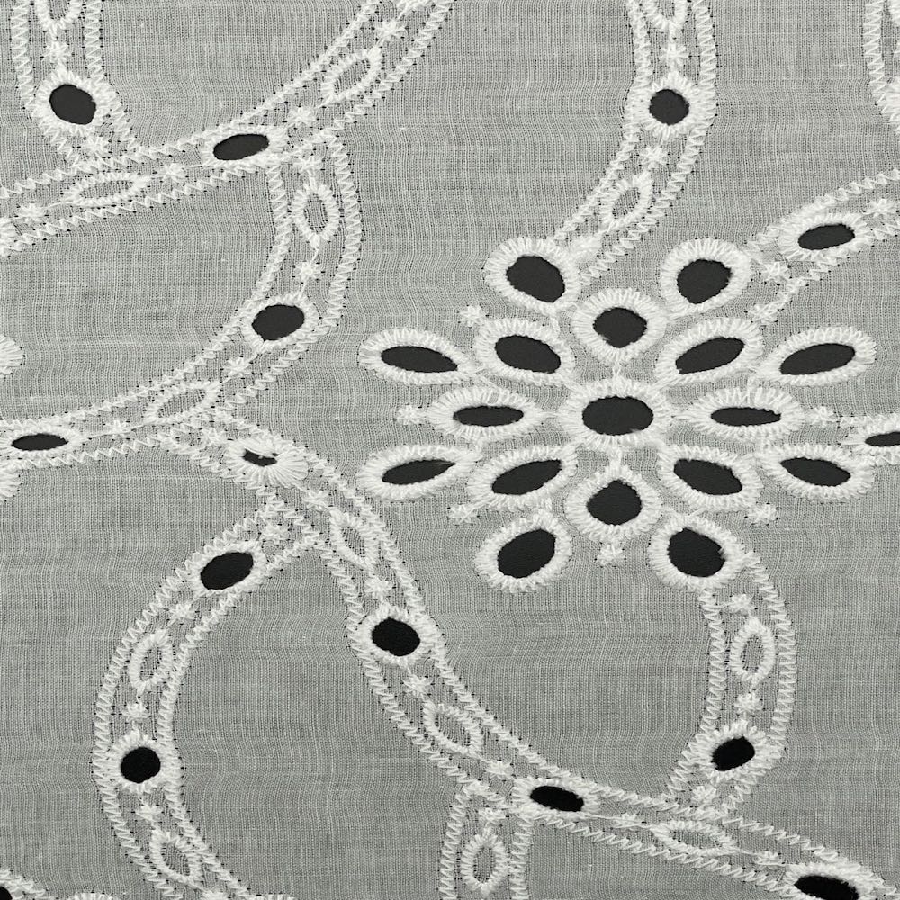 MAGIC_FLORAL_EMBROIDERY