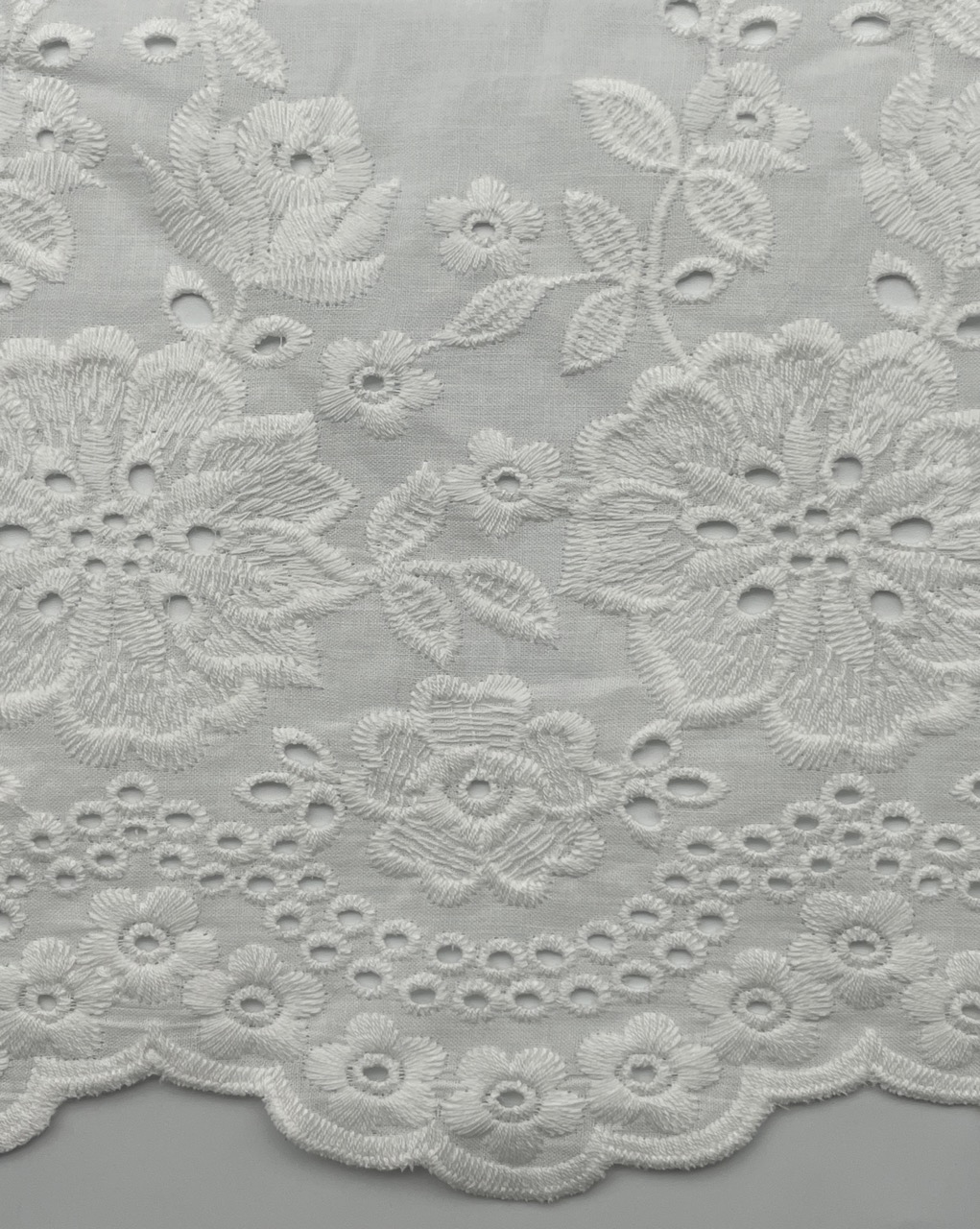 Windy_bloom_embroidery