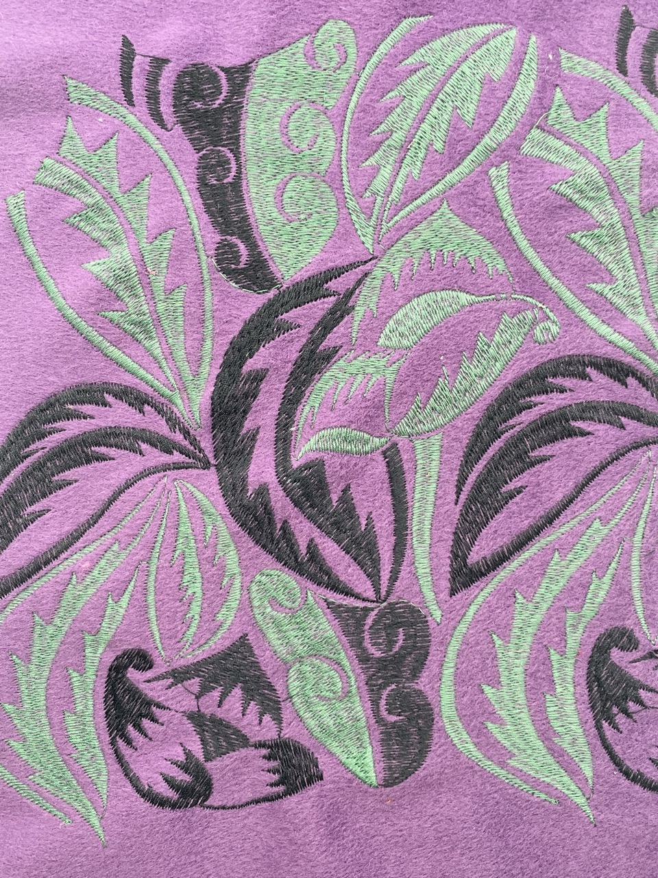 Wild_Floral_Border_Embroidery