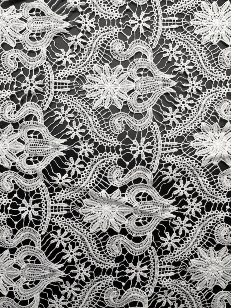 LIFE_OF_BLOOSM_EMBROIDERY