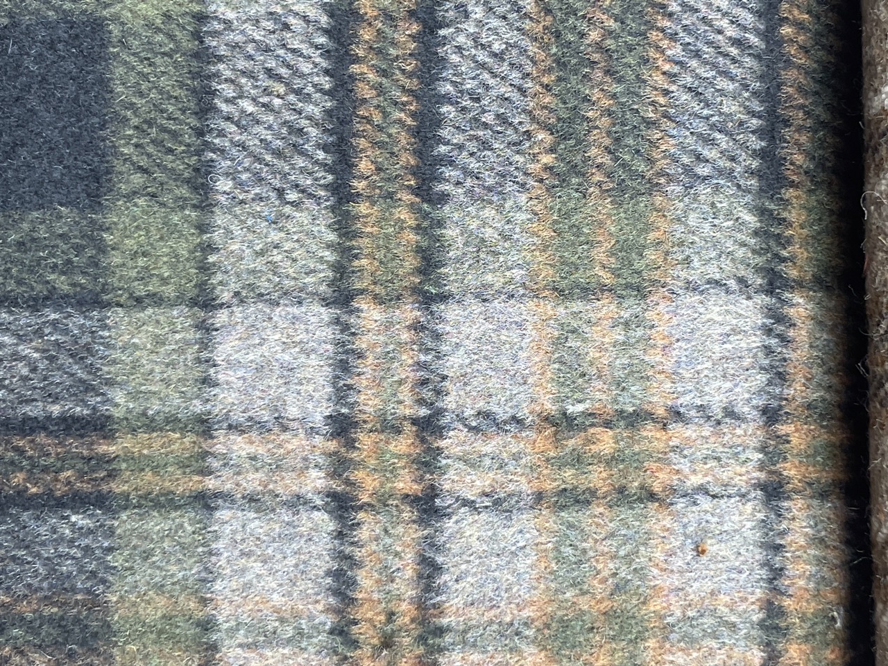 HOPPE_TWEED_FABRICS_READY GOODS
