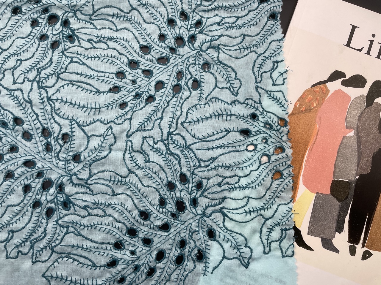 ROMANTIC_FLORAL_GRAND_EMBROIDERY